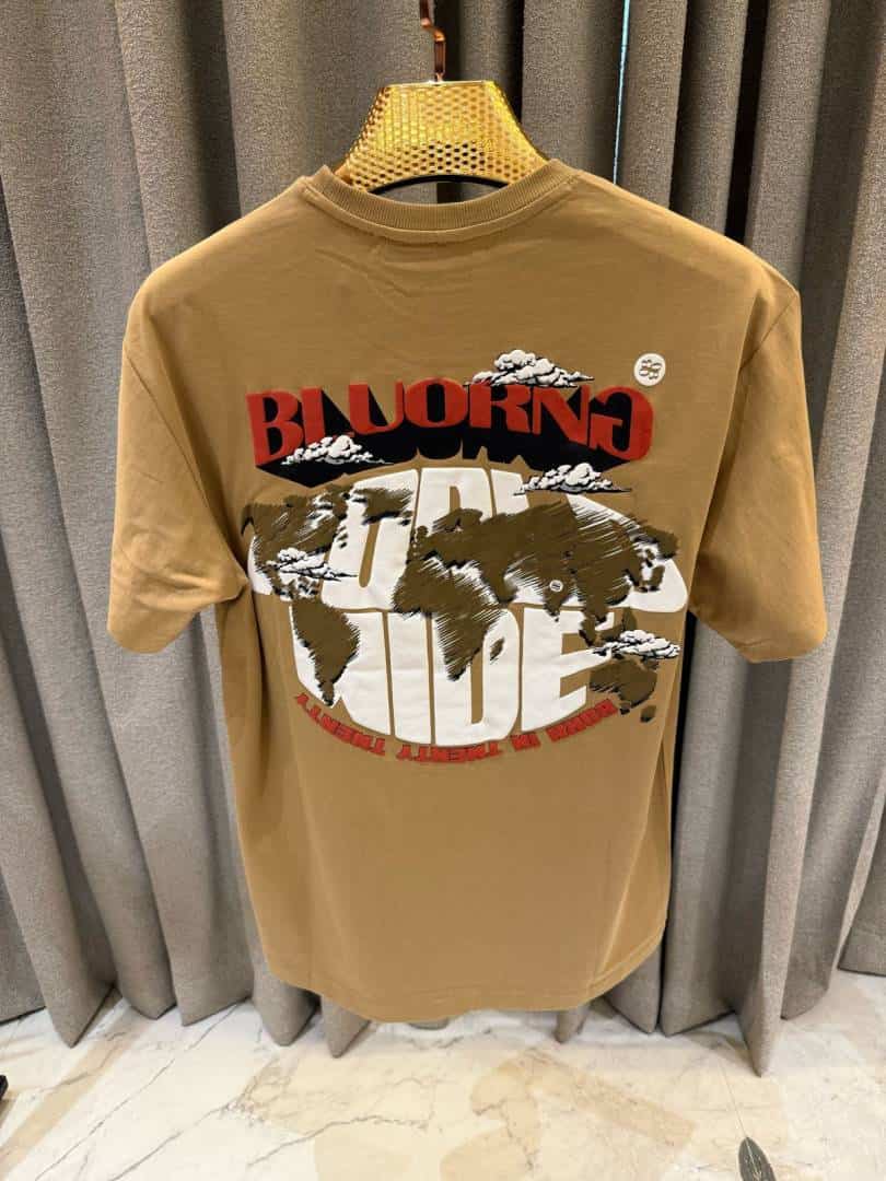 BLU ORNG World Map Print Round Neck T-shirt Brown