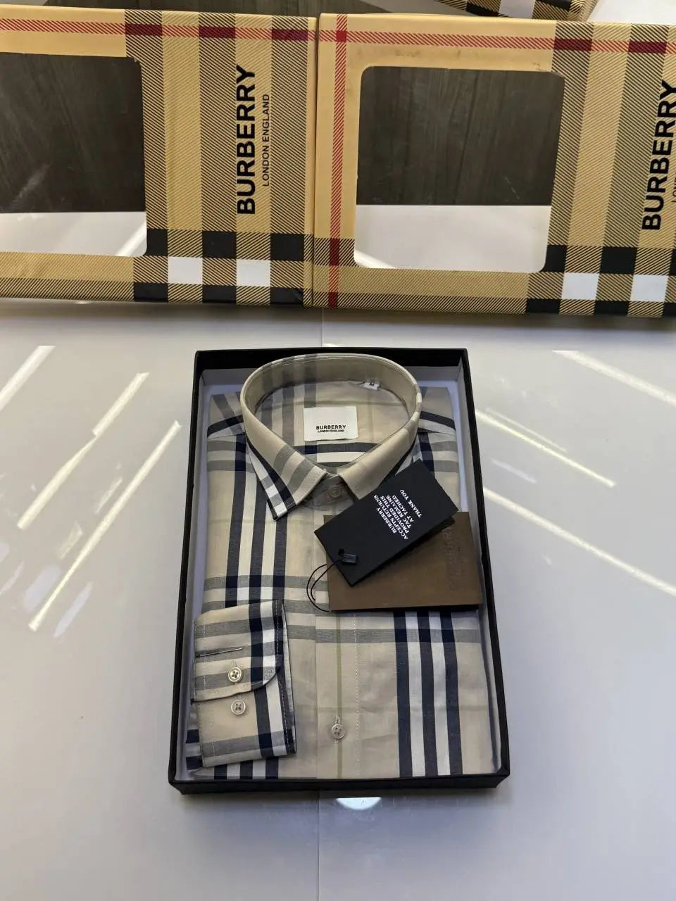 Burberr y Checks Premium Store article Shirt with Original Box (Cream)