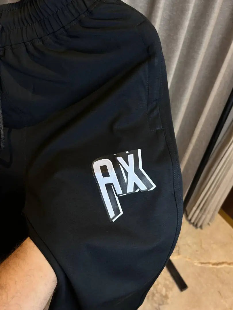 ARMAN_I EXCHANGE BLACK AX PREMIUM TRACKPANT