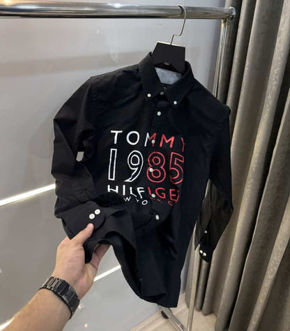 Tomm y Hilfiger Black Logo Print Premium Shirt