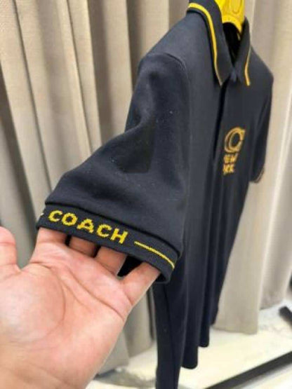 Coac_h Chest Logo Polo T-shirt Black Gold