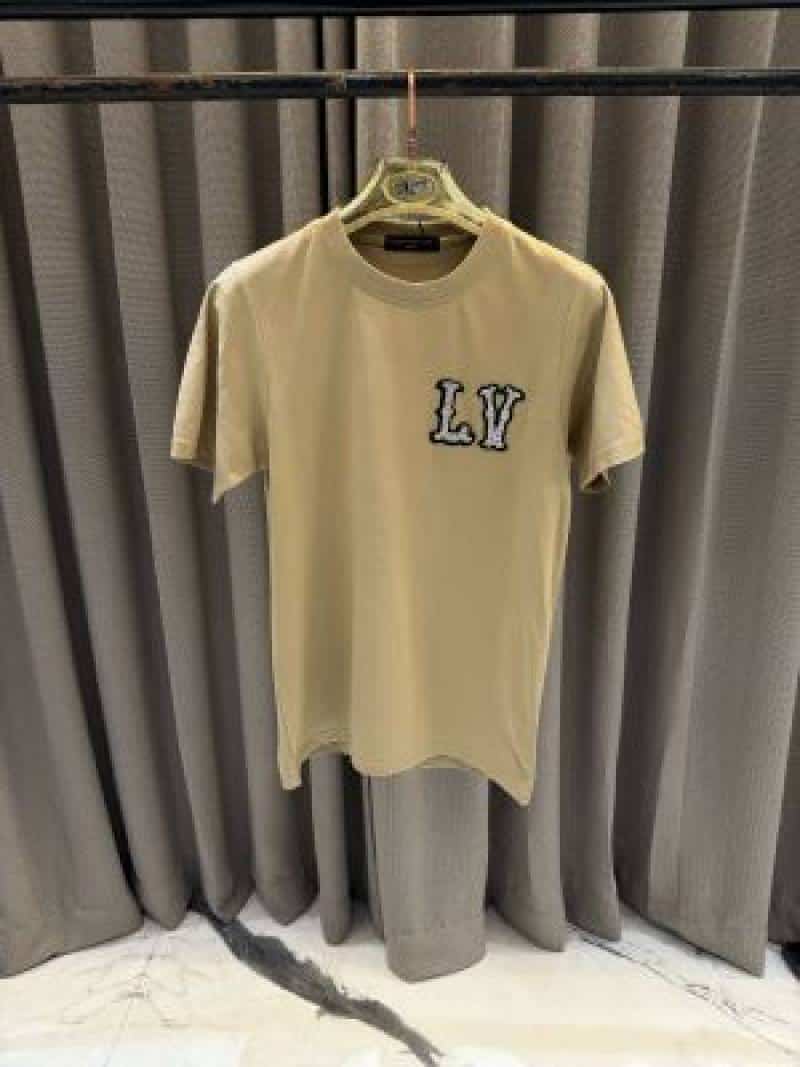 Louis_Vouitton Chest Logo Round Neck T-shirt Brown