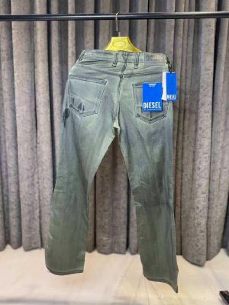DIESE_L IMPORTED BOOTCUT JEANS