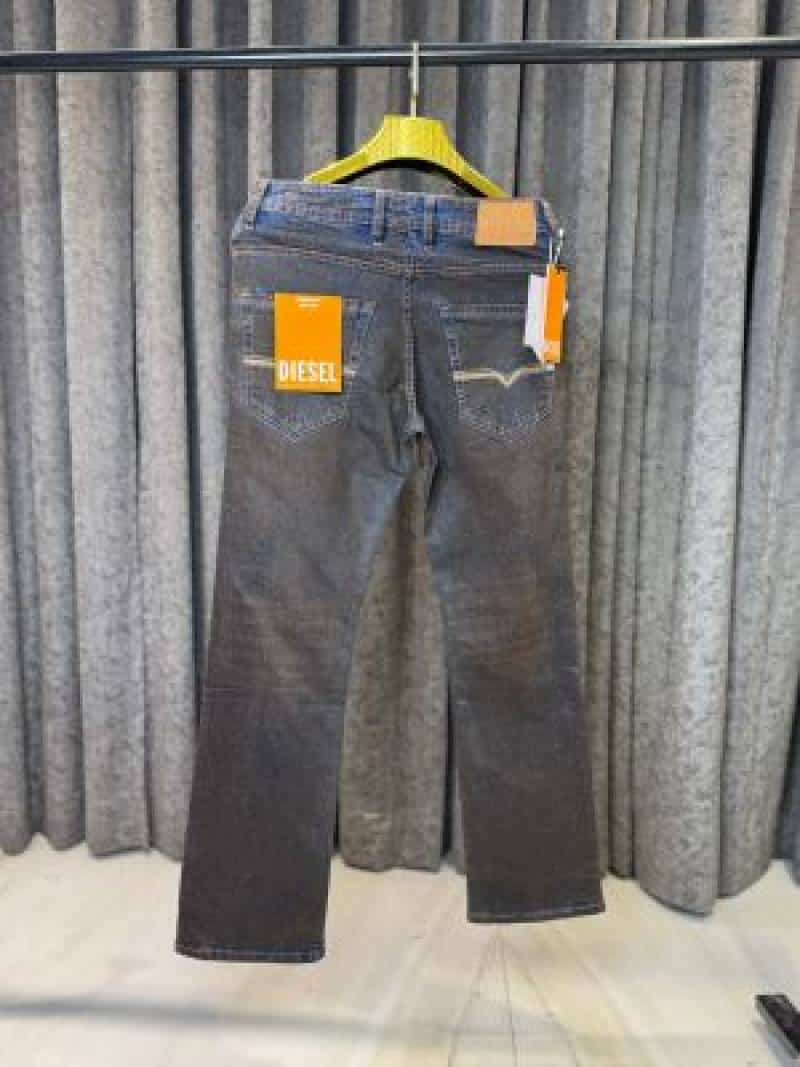 DIESE_L IMPORTED BOOTCUT JEANS