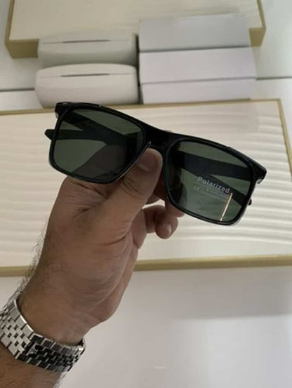 oAkLEy_93307_black