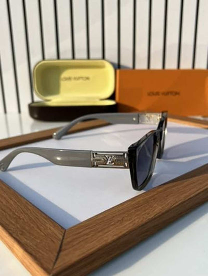 Louis vuitton 5503 grey