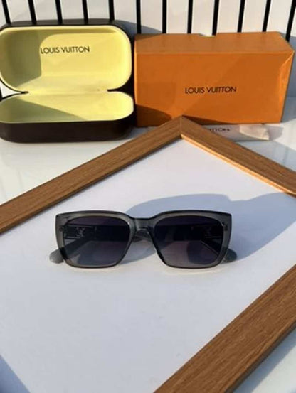Louis vuitton 5503 grey