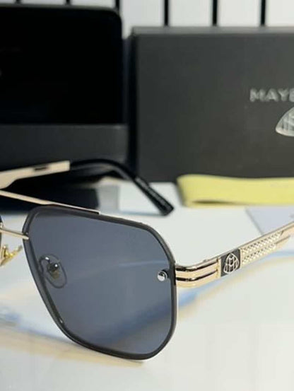 Maybach 119 gold black