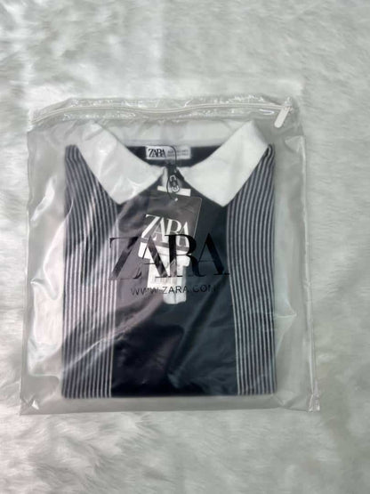 ZAR_A KNITTED BLACK POLO ZIPPER WITH STRIPES PRINT TSHIRT.