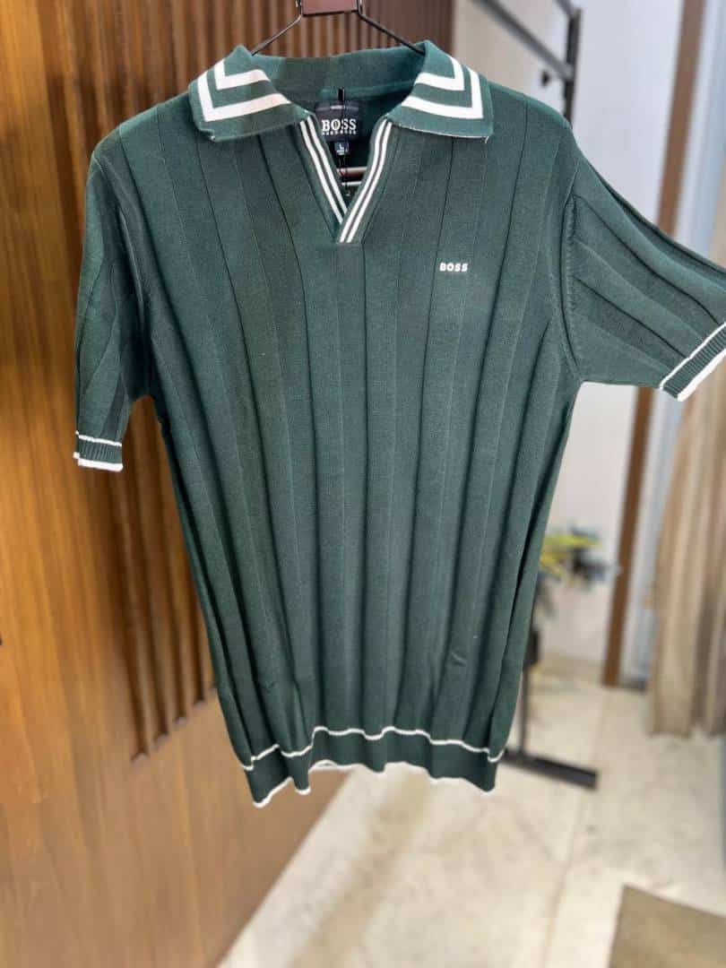 HUGO BOS_S KNITTED POLO T SHIRT IN BOTTLE GREEN COLOUR