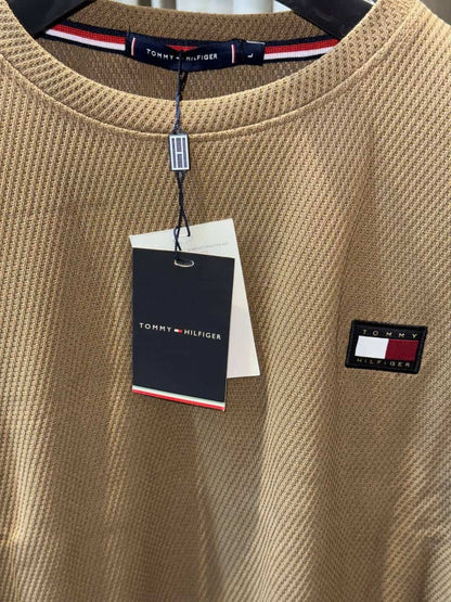 TOMMY HILFIGE_R BEIGE COLOUR SWEATSHIRT IN ULTRA PREMIUM QUALITY WITH BRAND PACKING