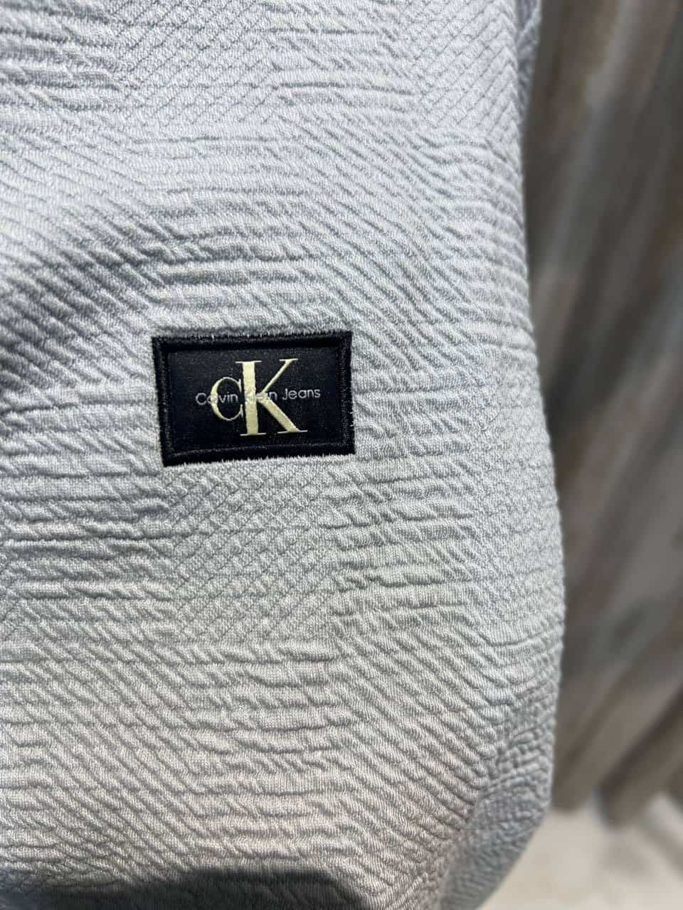CALVIN KLEI_N GREY HALF ZIPPER SWEATSHIRT AVAILABLE IN ULTRA PREMIUM QUALITY