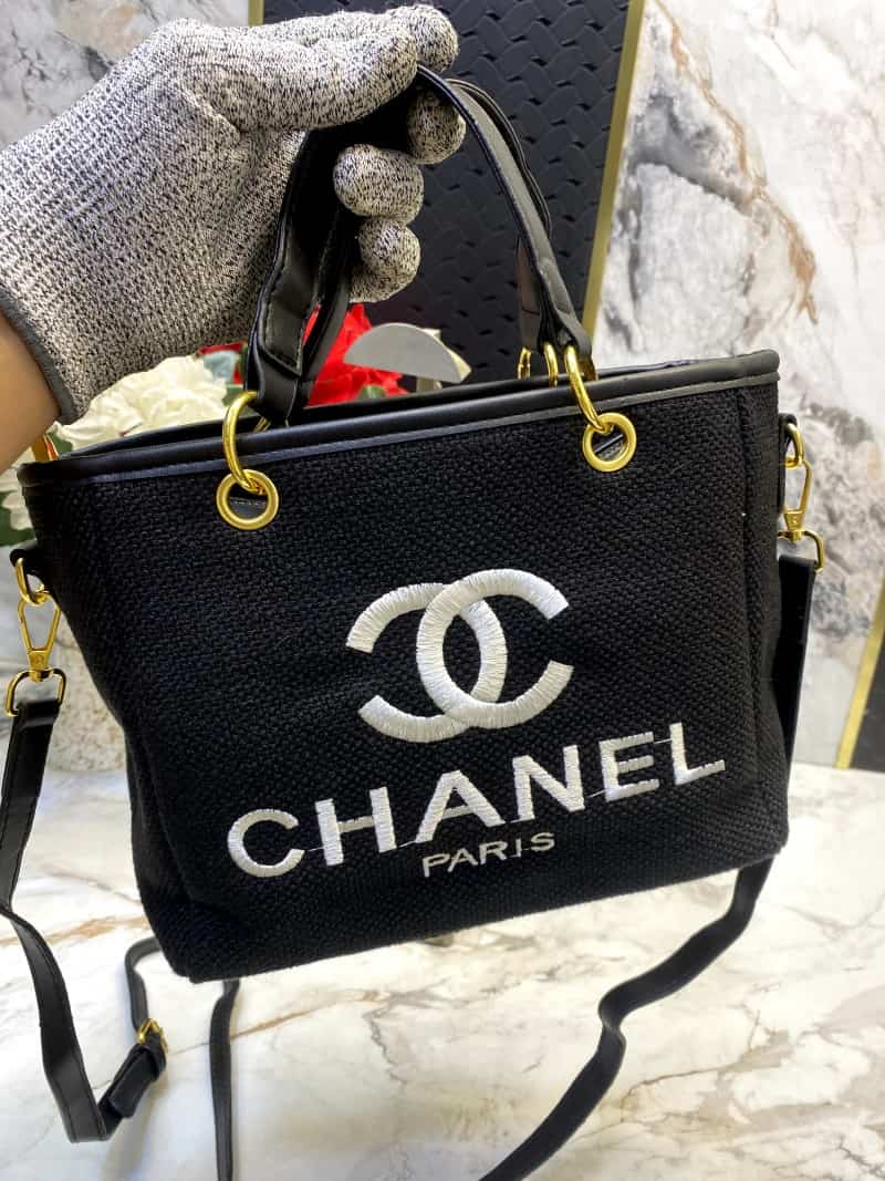 CHANEL_Small_Size_Tote_Bag_716