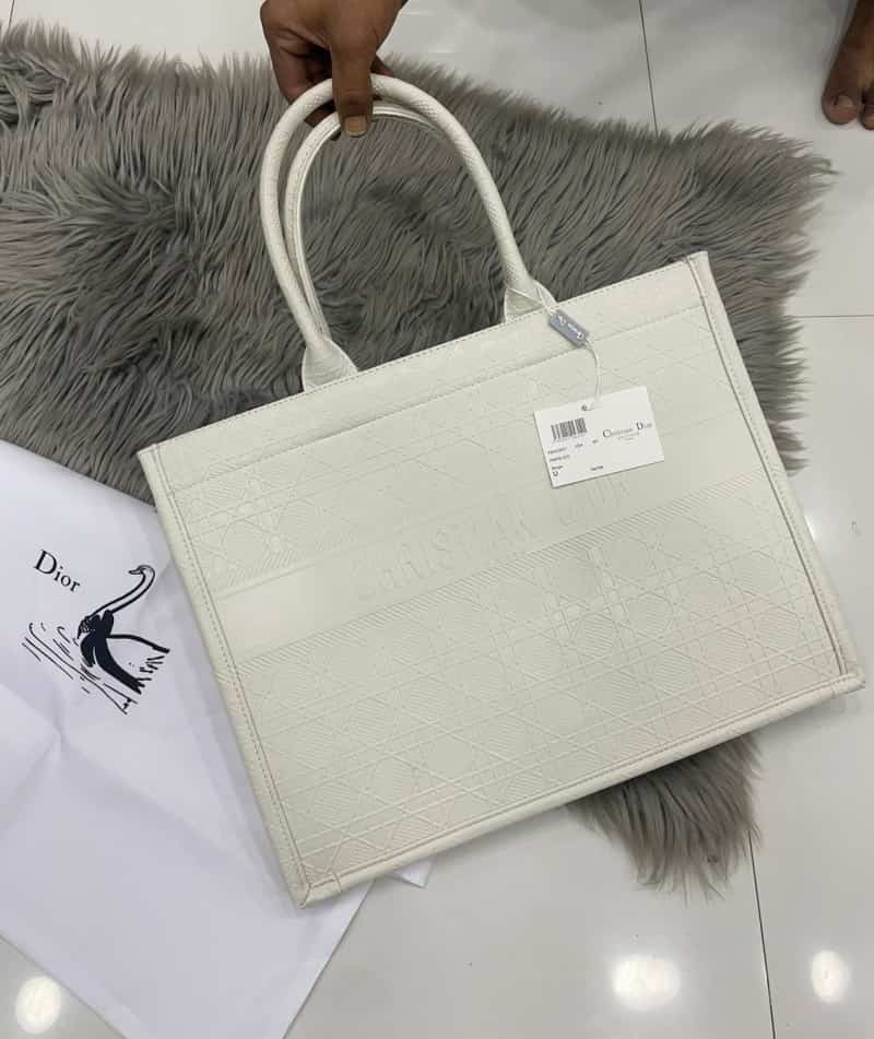 Christian_Dior_Tote_Bag_814