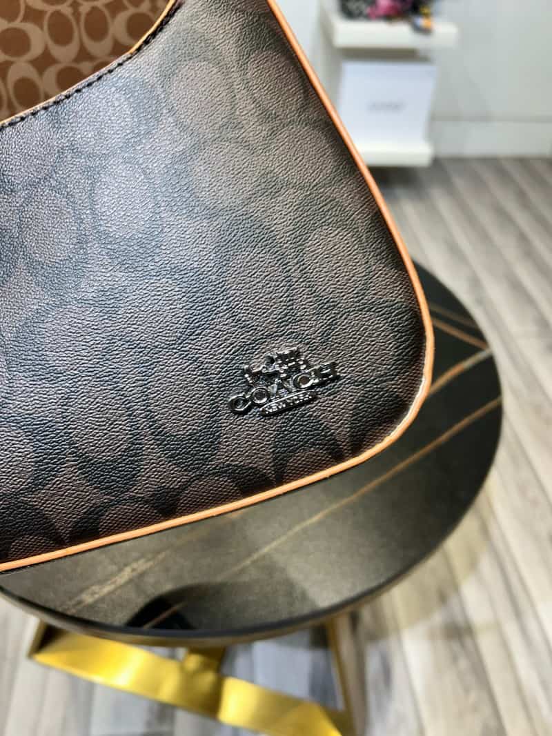 COACH_Premium_Shoulder_Bag_with_Box_909