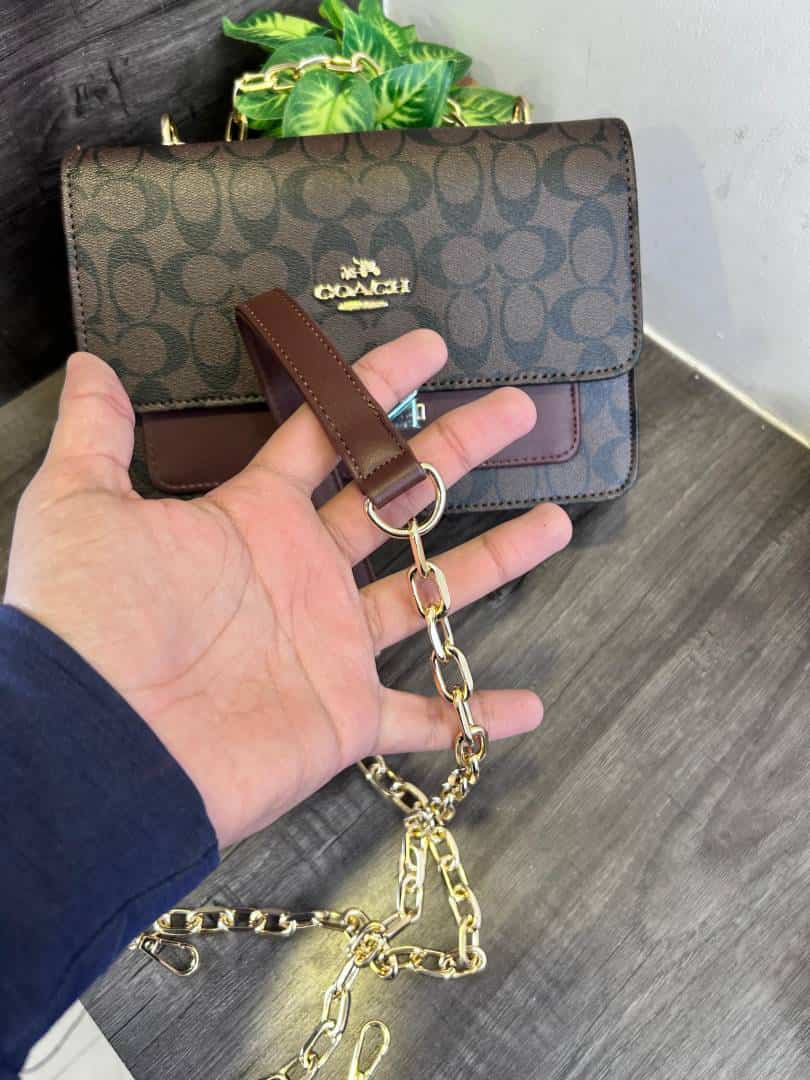 COACH_Sling_Bag_1007