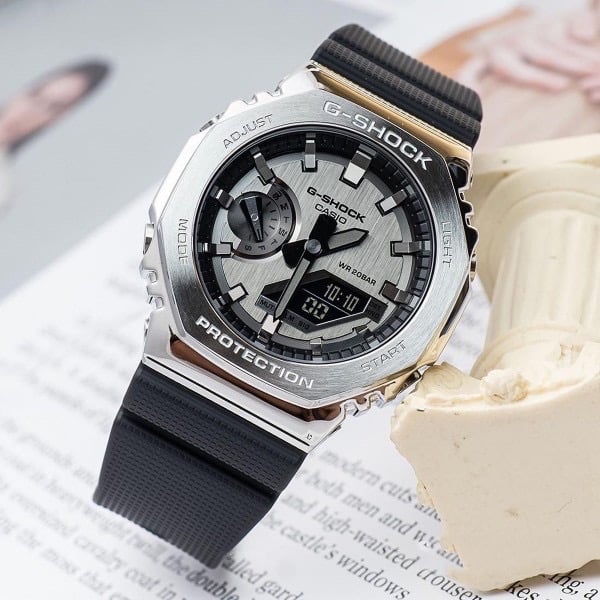 G Shock GM2100 Grey