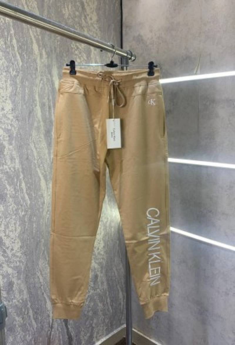 CALVIN_KLEIN_CREAM_EMBROIDERY_PRINT_IMPORTED_TRACKPANT_(953)