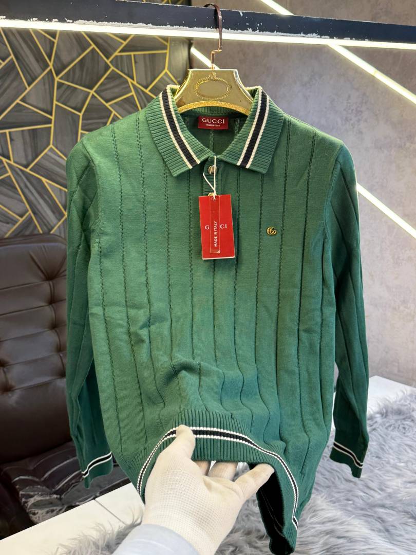 Gucci_Green_Metal_Logo_Knitted_Premium_Pull_Over_(1898)