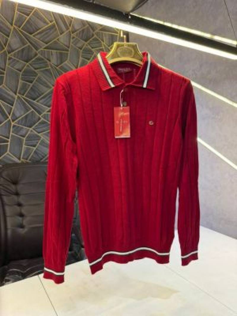 Gucci_Red_Metal_Logo_Knitted_Premium_Pull_Over_(1897)