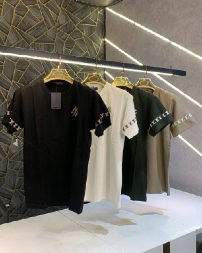 Louis_Vuitton_Black_Monogram_Print_Imported_T-Shirt_(1349)