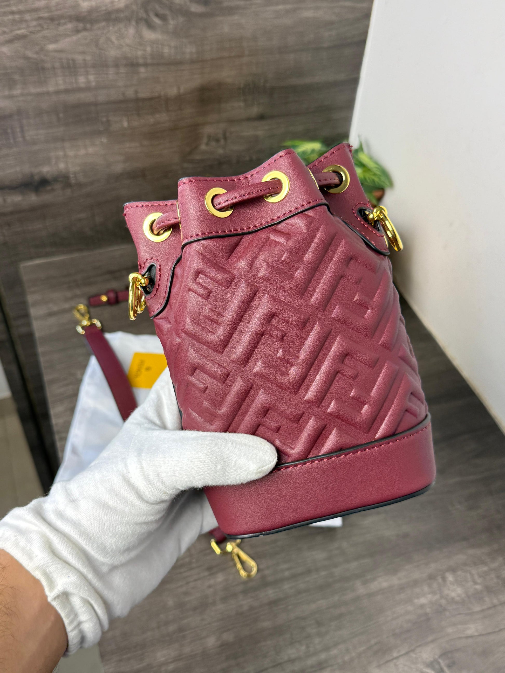 FENDI_zucca_bucket_bag_box_1061