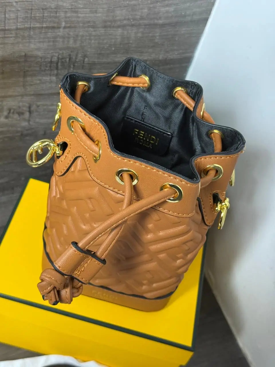 FENDI_zucca_bucket_bag_box_1063