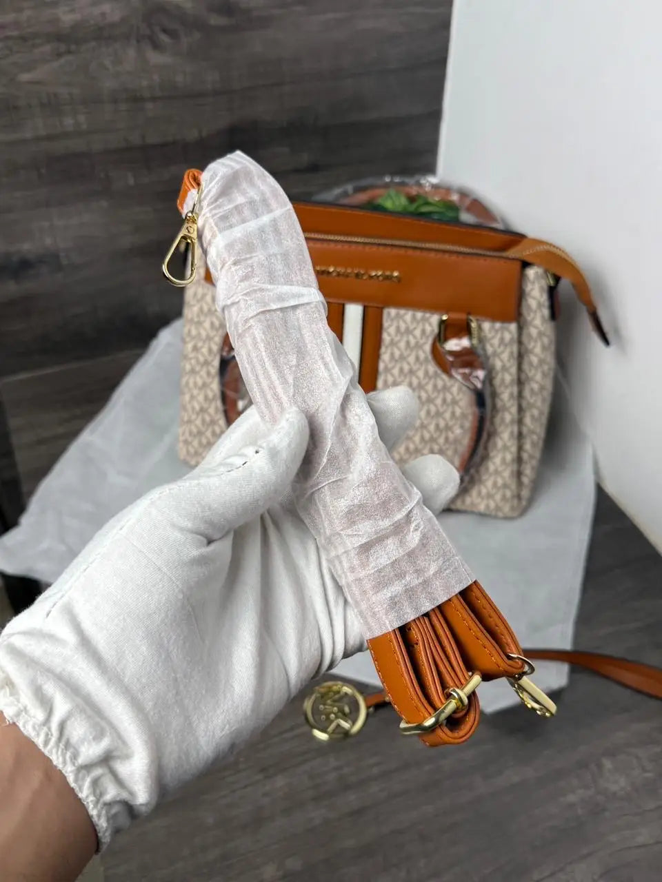 MICHAEL_KORS_Premium Quality Handbag 1065