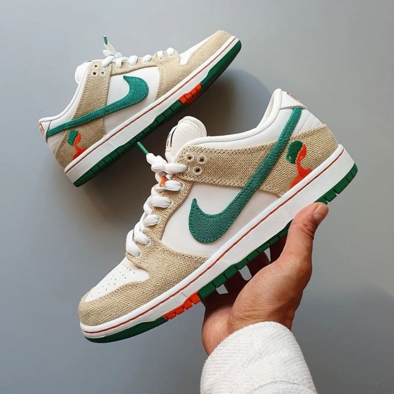 Nike the jerritos x sb dunk low