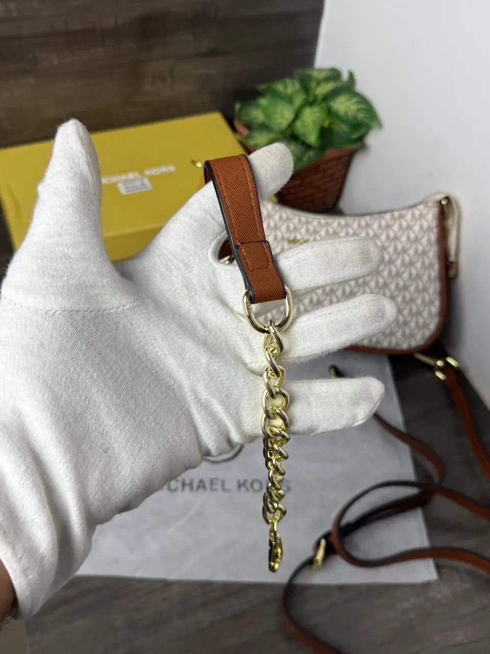 MICHAEL_KORS_Jetset Charm Sling Bag with Box 1072