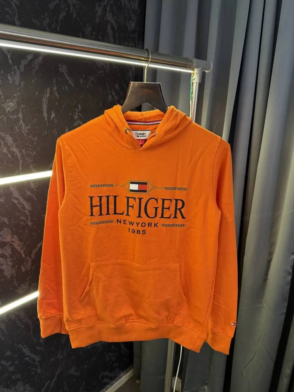 Tommy_Hilfiger Store Article Hoodie (Orange)