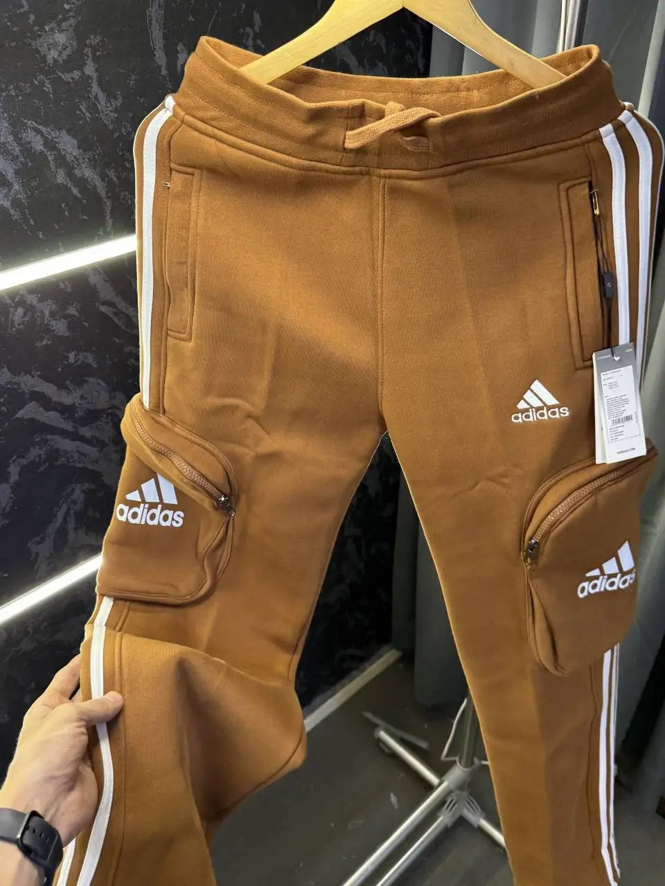 Adida s Winter Straight Fit Trackpant (Brown)
