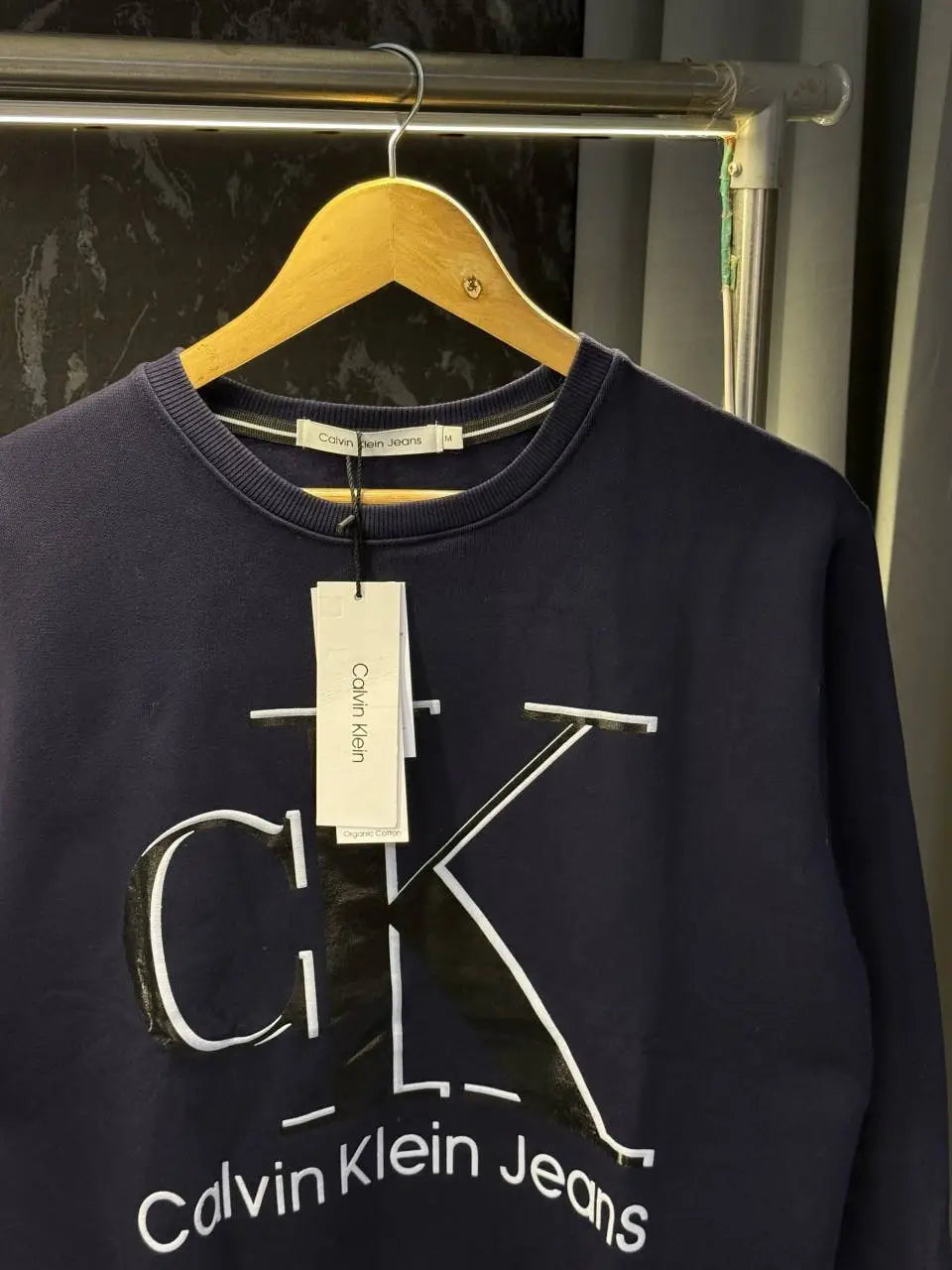 Calvin_Klein Premium Sweatshirt Store article