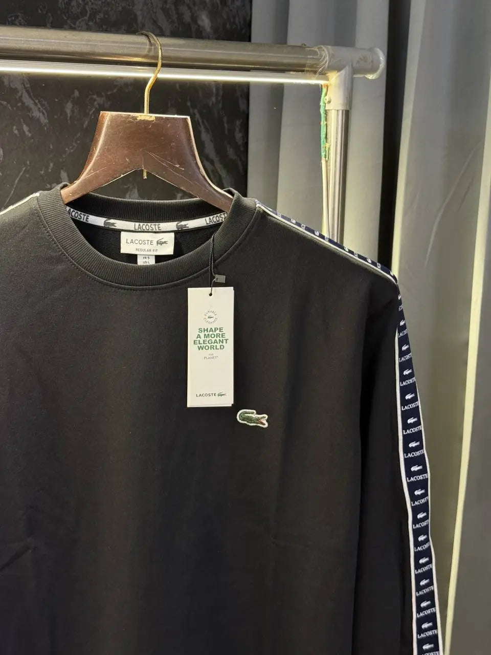 Lacost e Premium Sweatshirt Store Article (Black)