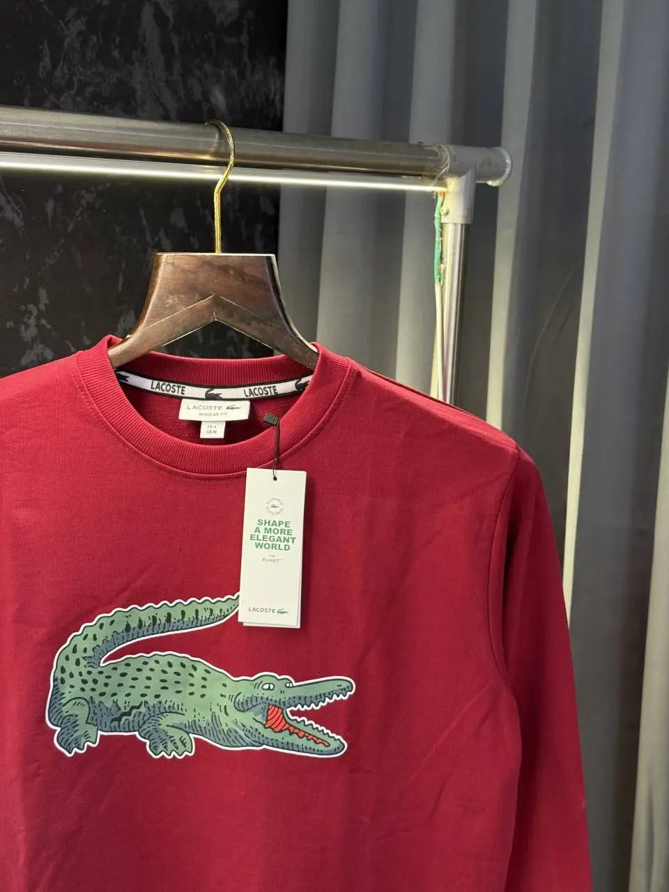 Lacost e Premium Sweatshirt Store Article (Red)