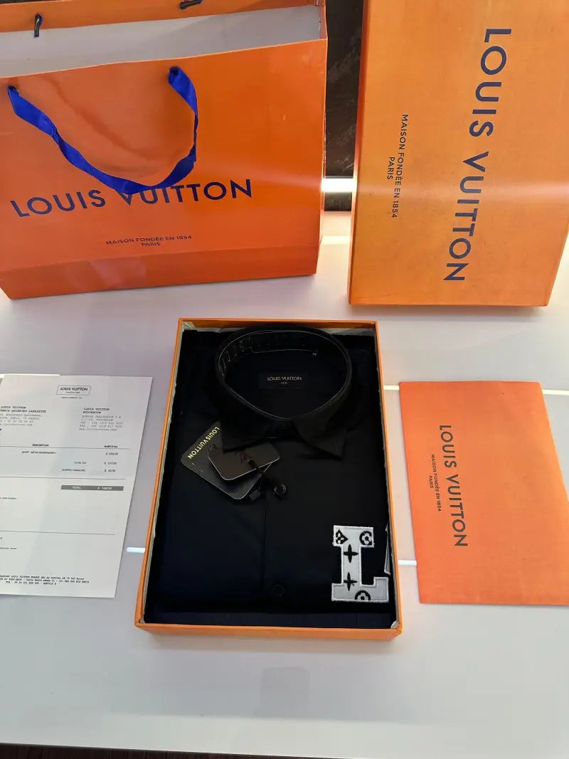 Louis Vuitto_n Store article shirt with OG Box packing Black