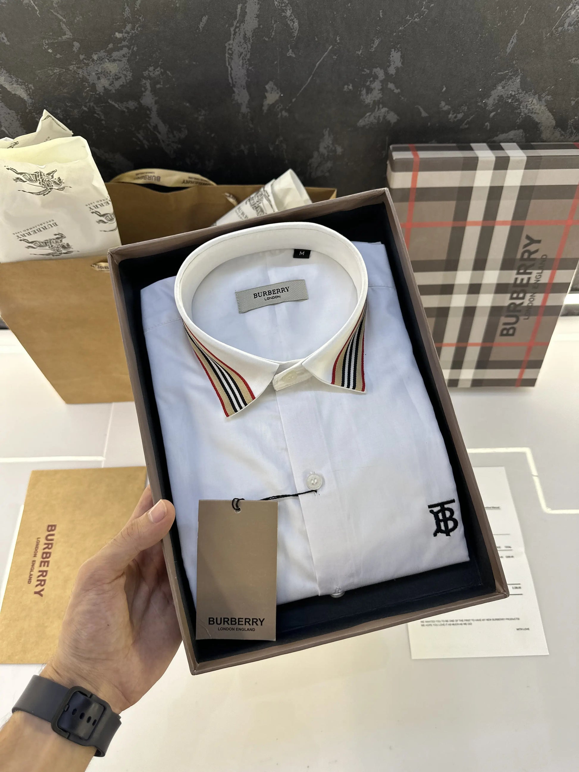 Burberr_y Current Store article shirt with Original packing White color