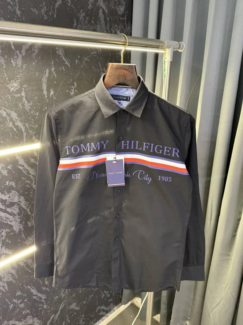 Tommy_Hilfiger Premium Shirt with Tommy bag