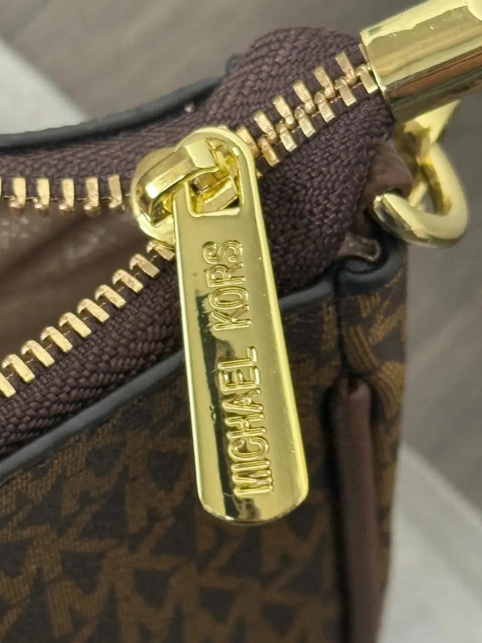 MICHAEL_KORS_Signature_Sling_Bag 1076