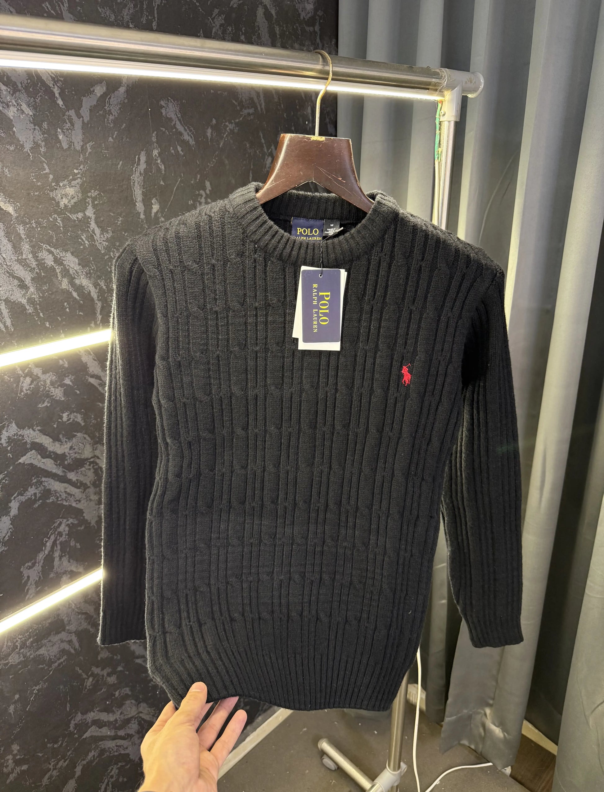 Ralph_Lauren Premium Cable Knit Sweater (Store Article)