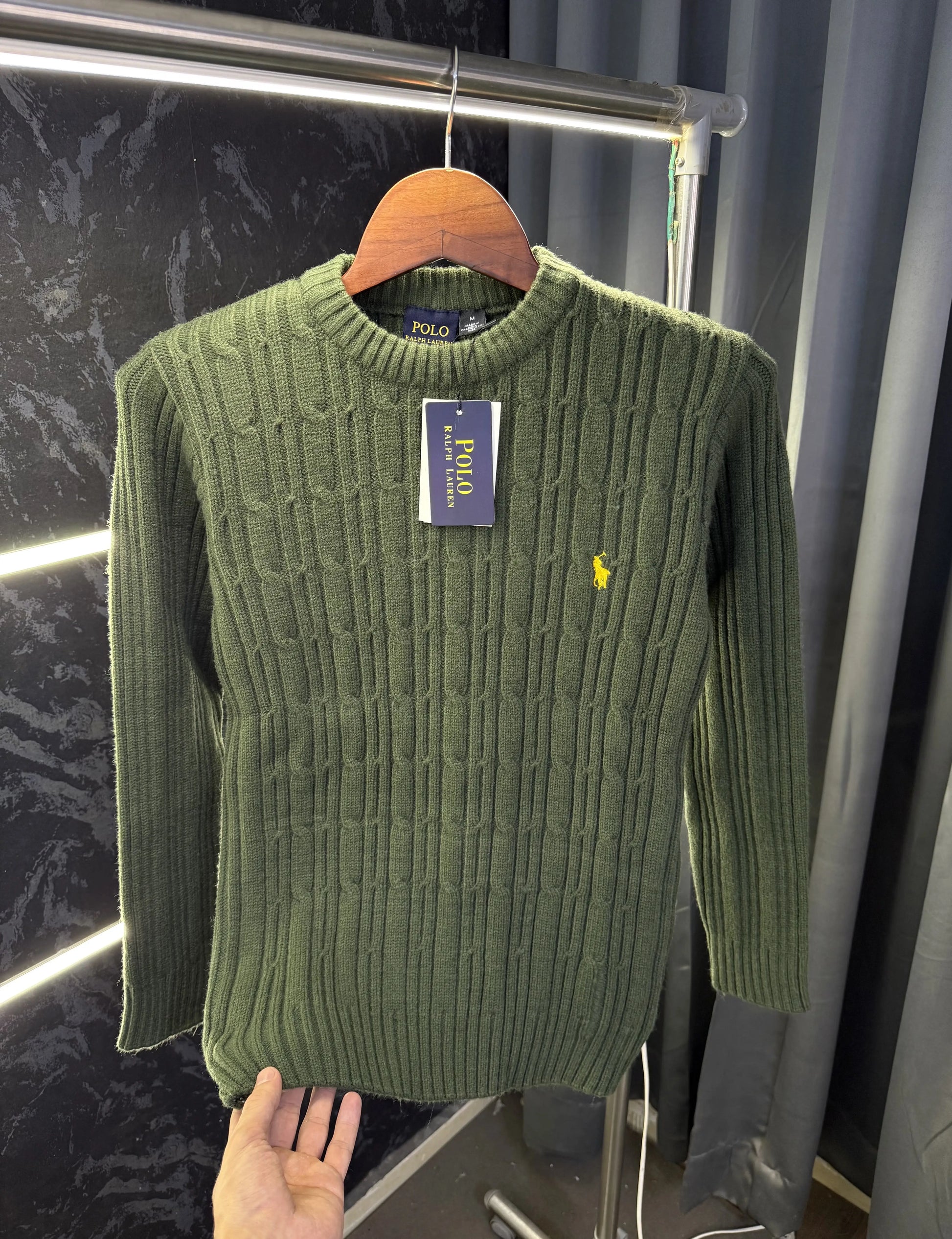 Ralph_Lauren Premium Cable Knit Sweater (Store Article)