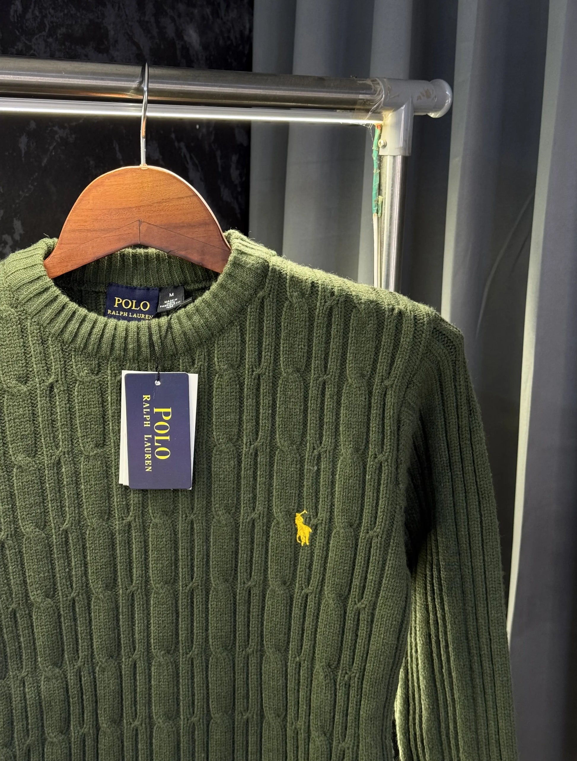 Ralph_Lauren Premium Cable Knit Sweater (Store Article)