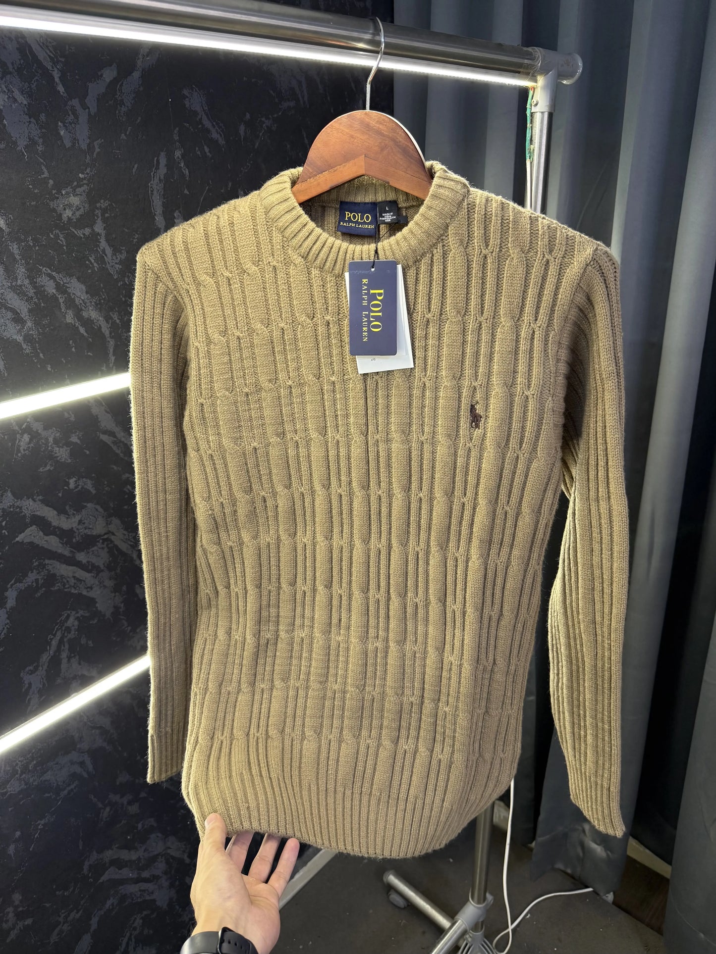 Ralph_Lauren Premium Cable Knit Sweater (Store Article)