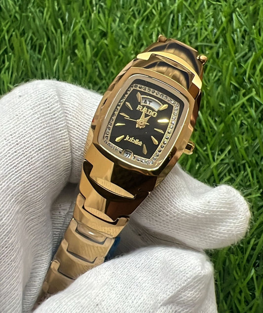 RAdO CEraM..IC