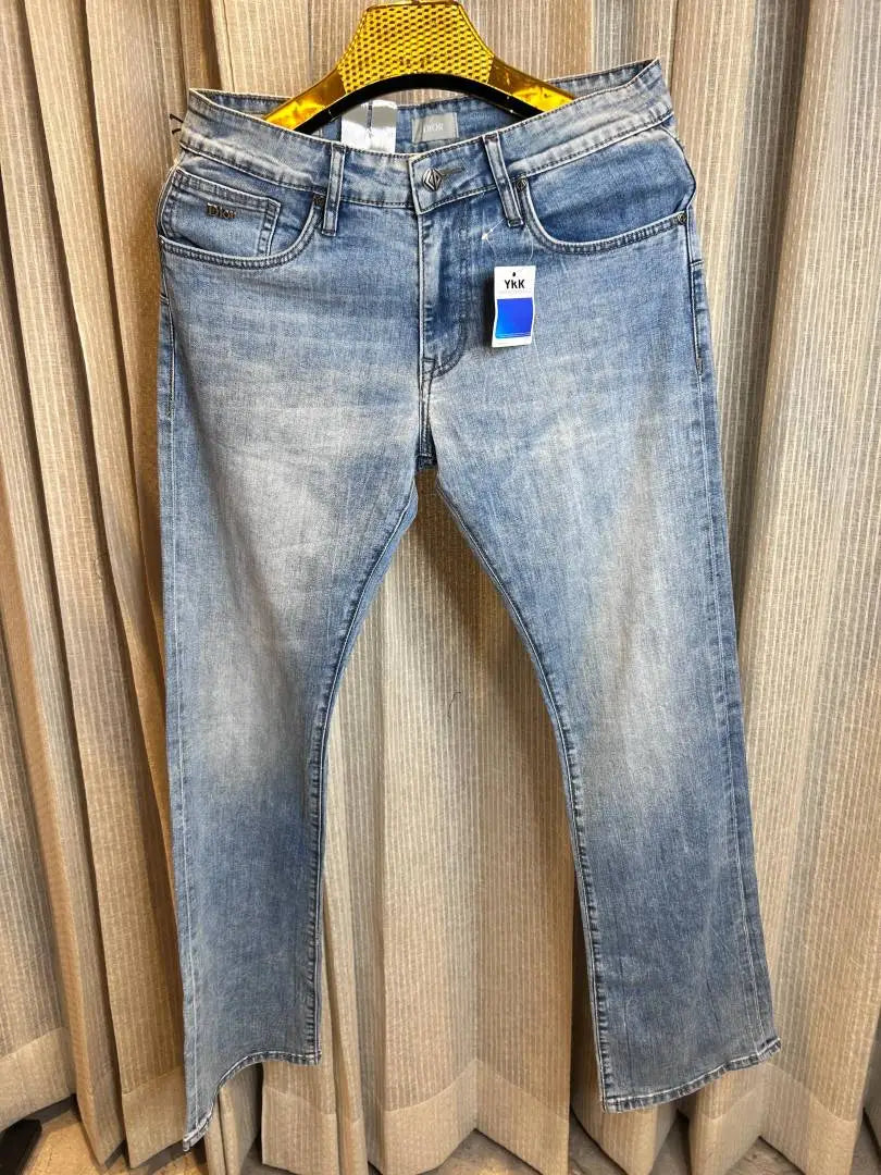DIO_R LIGHT BLUE WASH PREMIUM DENIM