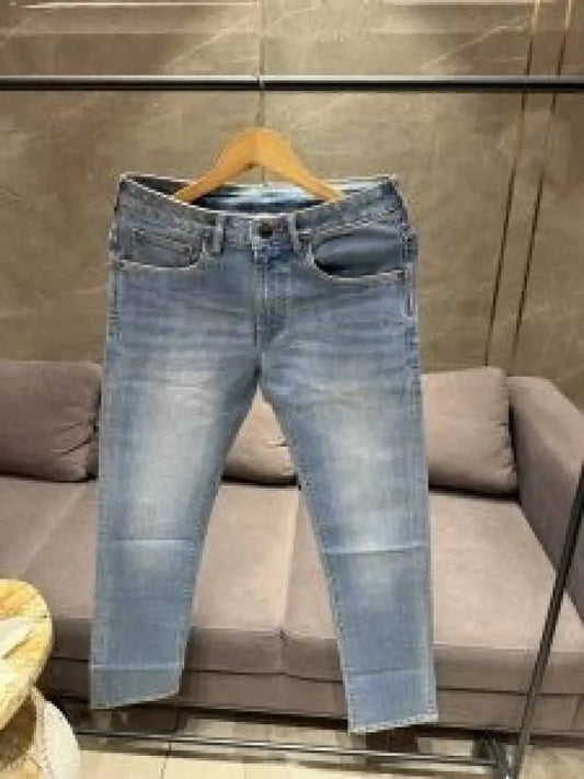 BURBERR_Y LIGHT WASH PREMIUM CLASSIC DENIM