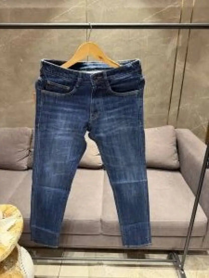 BURBERR_Y DARK WASH PREMIUM CLASSIC DENIM