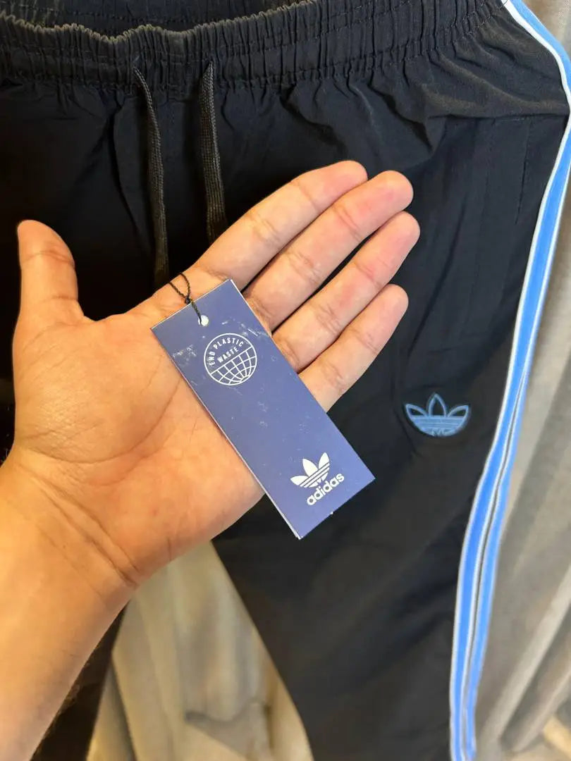 ADIDA_S ORIGINALS BLACK BLUE 3 STRIPES PREMIUM TRACKPANT