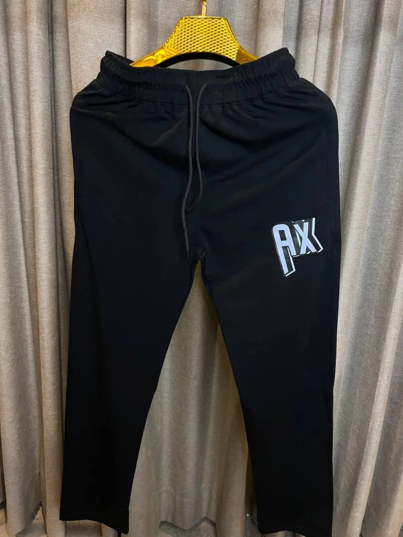ARMAN_I EXCHANGE BLACK AX PREMIUM TRACKPANT