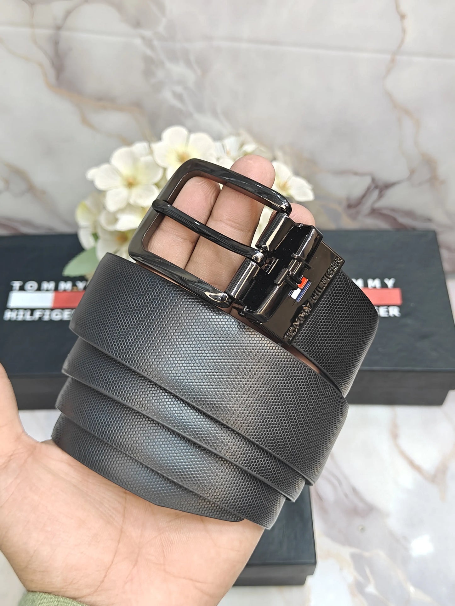 TOMMY HILFIGER PREMIUM QUALITY REVERSEABLE BELT WITH OG BOX TM-907